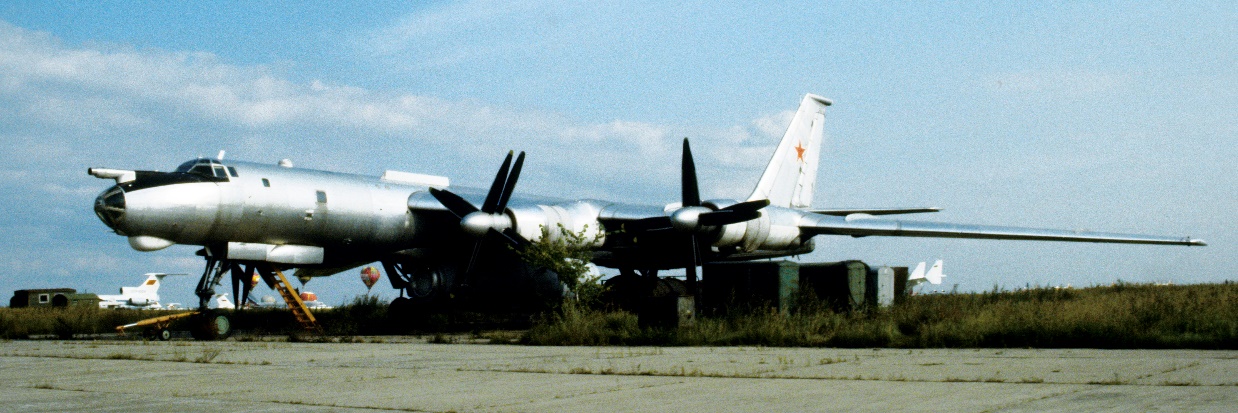 Russische Bomber Tu-95 gegen Ziele in Kiew